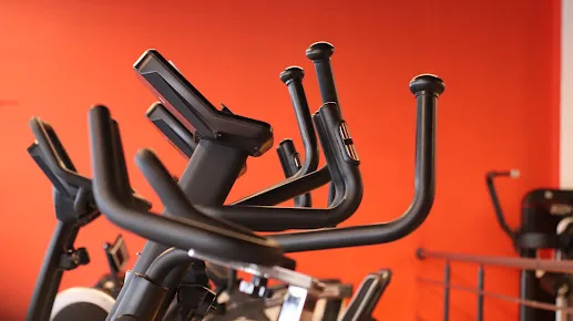 GYMLAB kardiyo alanı